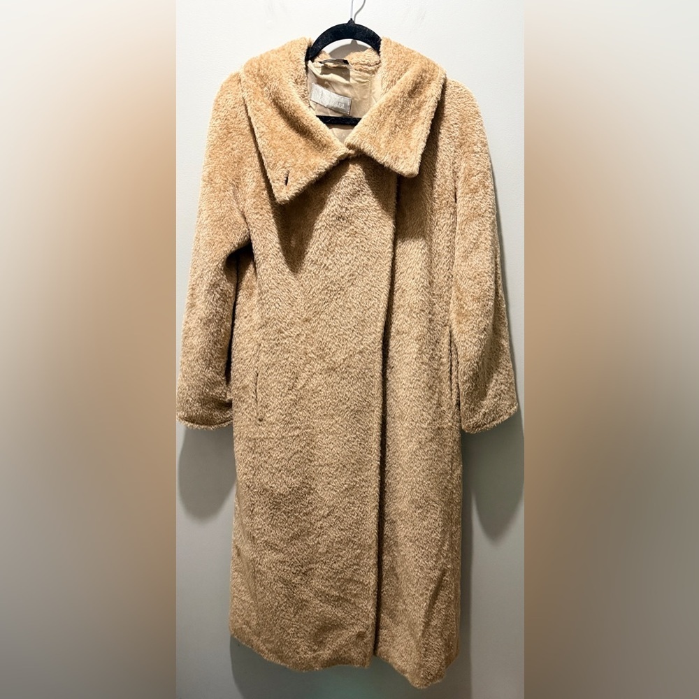 MaxMara Elian, Wool, Cashmere Teddy Blend Coat - Picture 3 of 15